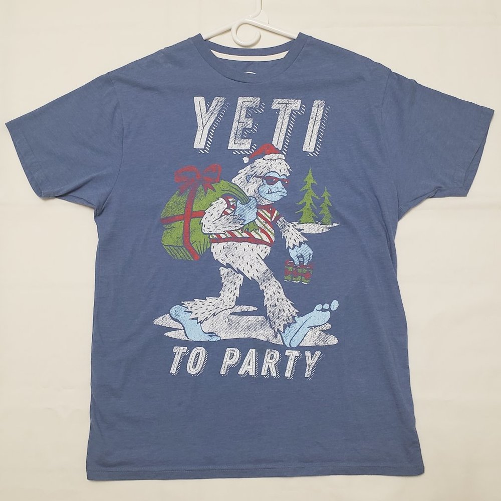 YETI TO PARTY! T-Shirt SASQUATCH Holiday Time Large